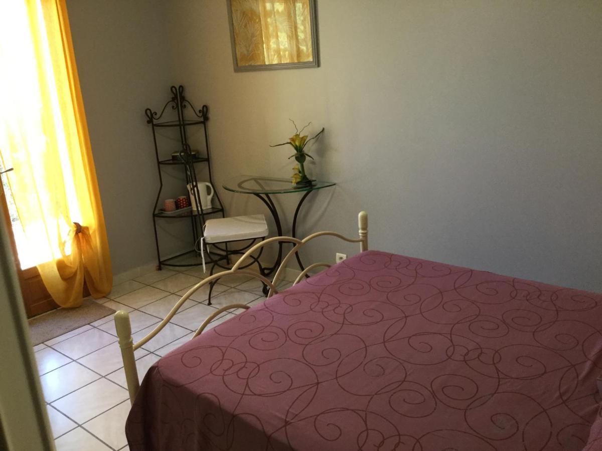 Saint-Hippolyte Mas Soleil Et Vignes住宿加早餐旅馆 外观 照片
